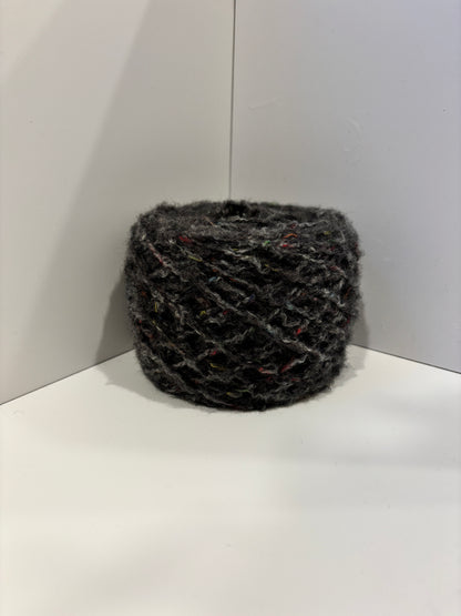 Pebble Recycled Yarn Skein