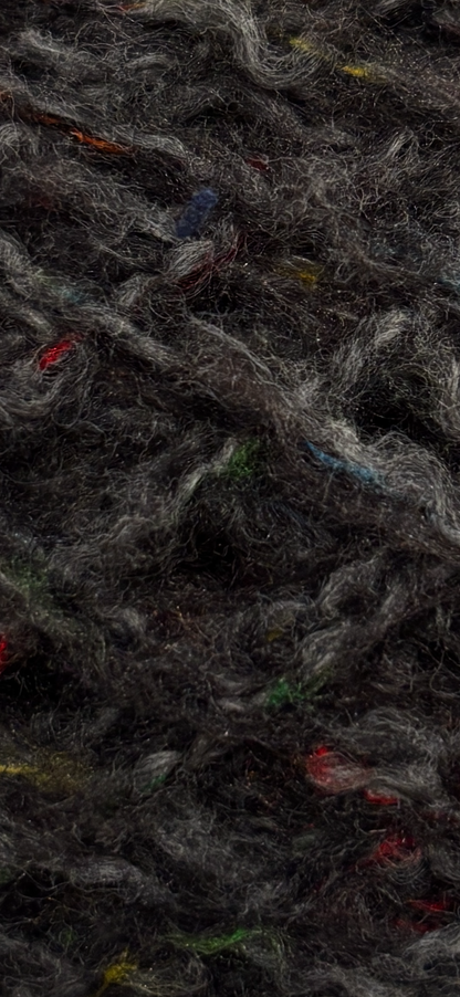 Pebble Recycled Yarn Skein